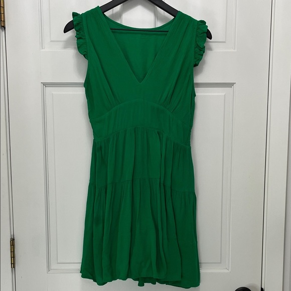goa paris Dresses & Skirts - GOA Paris Kelly Green Ruffle Sleeve V-Neck Gauzy Tiered Mini Dress